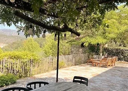Stylish With Large Pool And Stunning Views Villa Olargues