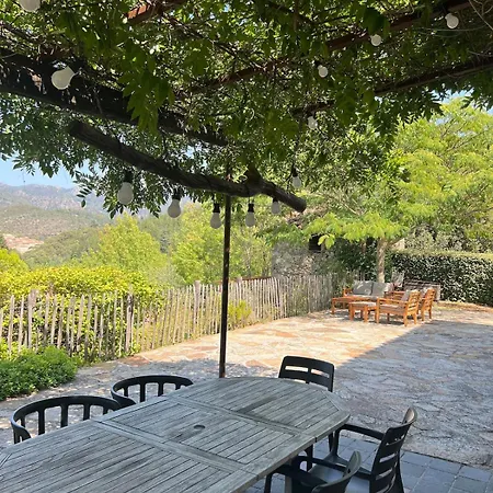 Villa Stylish With Large Pool And Stunning Views *