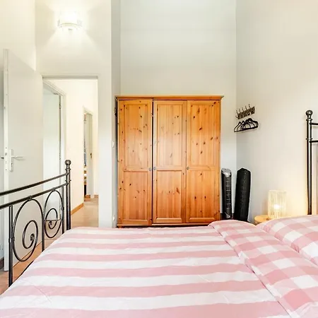 Stylish With Large Pool And Stunning Views Villa Olargues