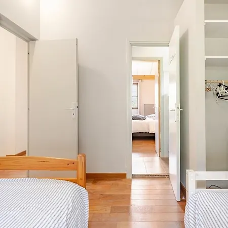 빌라 Stylish With Large Pool And Stunning Views *